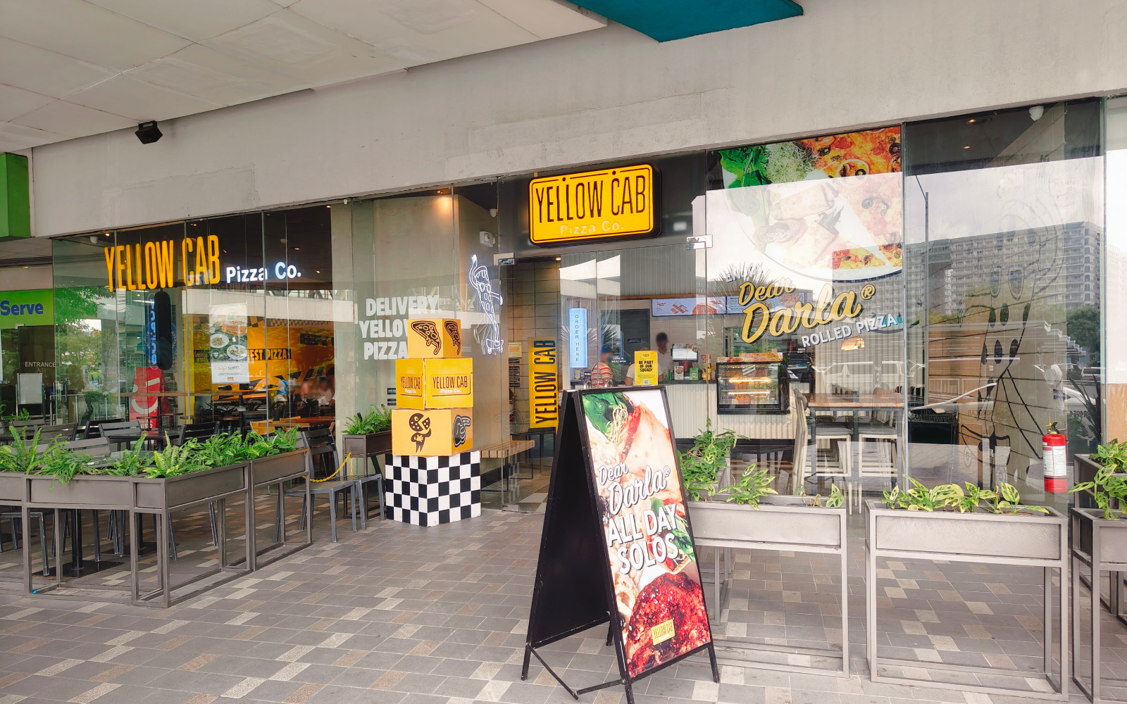 YELLOW CAB in SM Mall of Asia